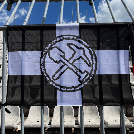 Застава Крамп и лопата